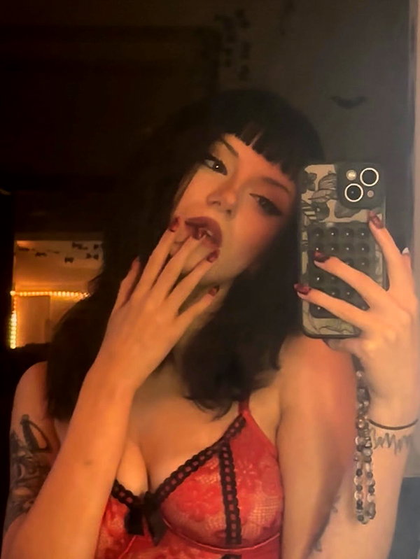 scarlett_ichor instagram image archive image