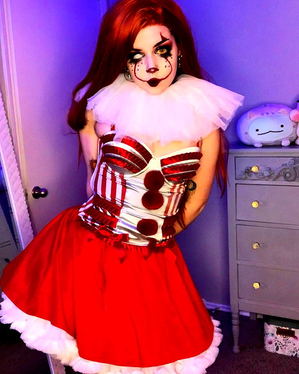 yeahimcaroline instagram image archive image