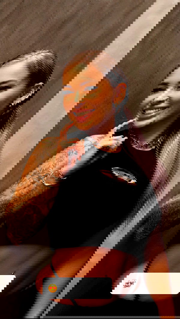 itshayleydavies itshayleydavies archive image