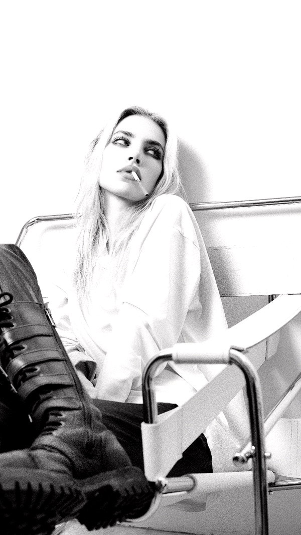 alien.hanna instagram image archive image