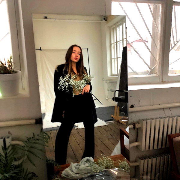 veroni22ka instagram image archive image