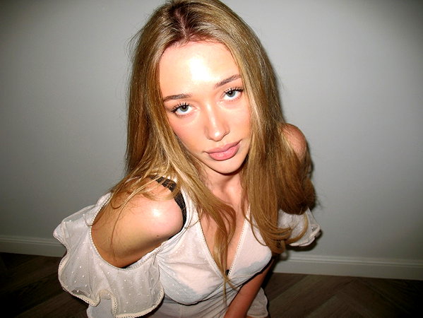 avestanova instagram image archive image