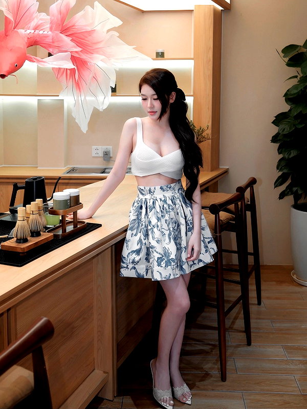 lyhythuedoxinh instagram image archive image
