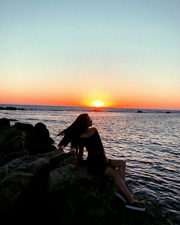 marii.a_v instagram image archive image