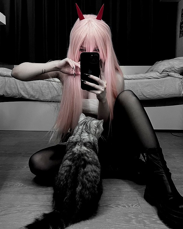 glowmoonshorty instagram image archive image