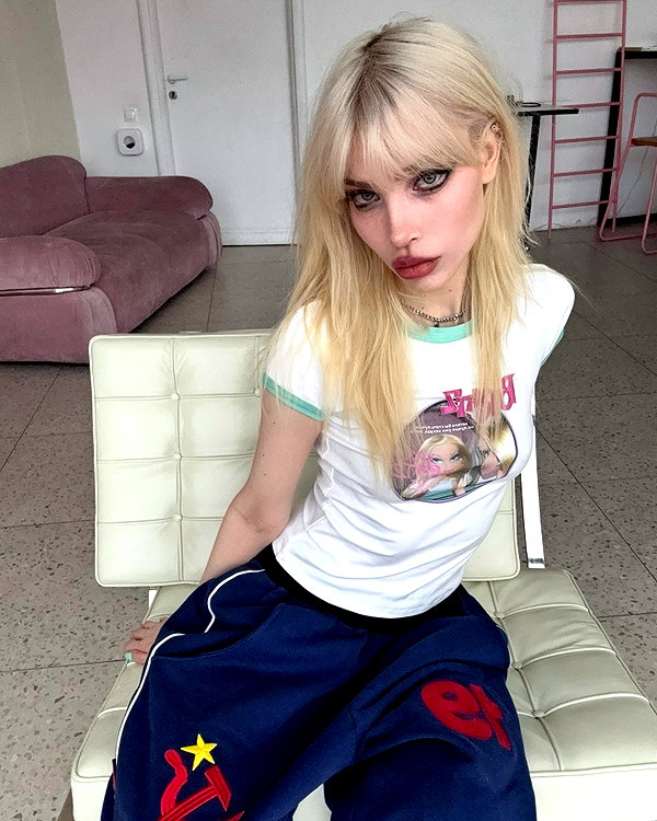 alien.hanna instagram image archive image