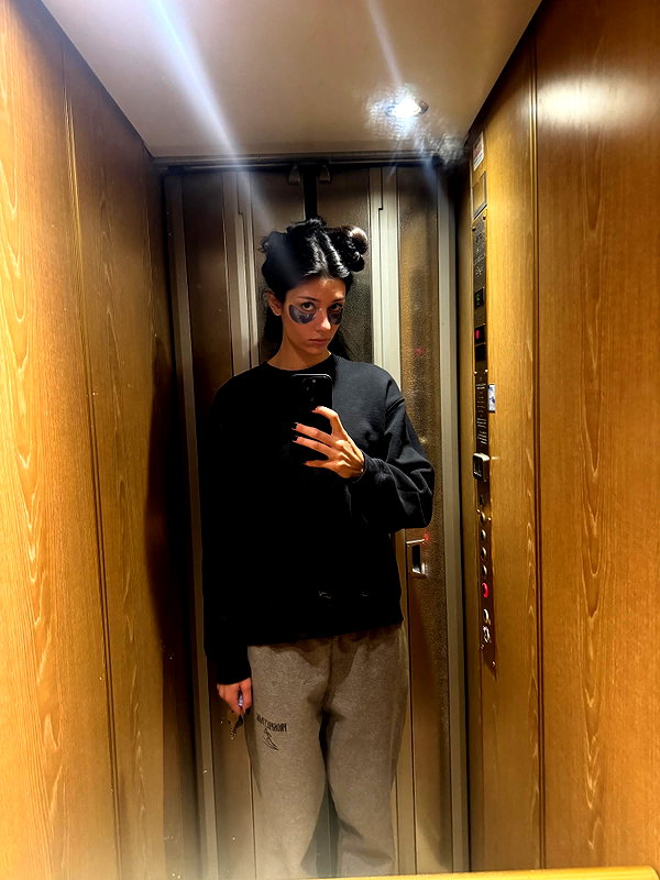 reneeebeller instagram image archive image