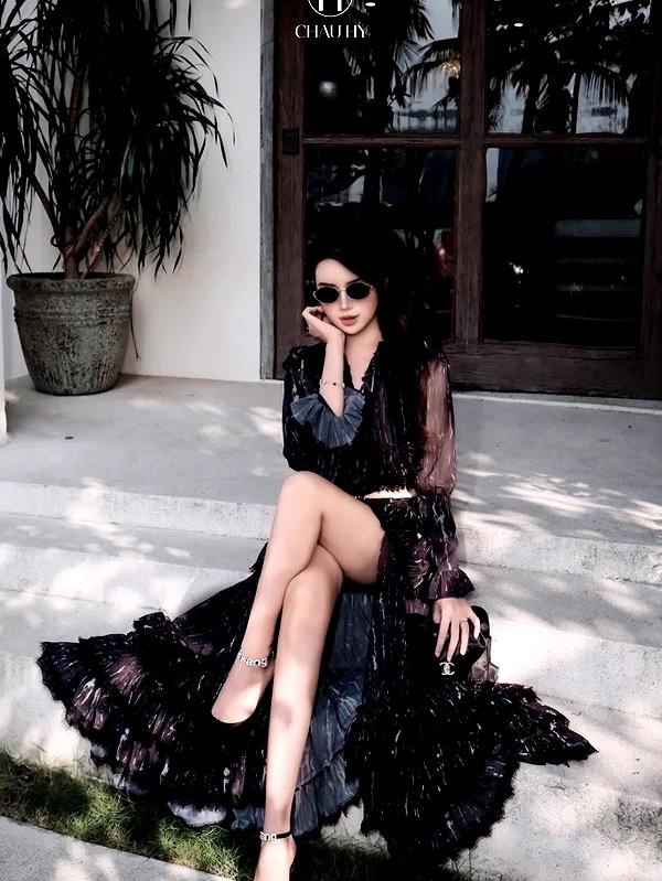 lyhythuedoxinh instagram image archive image