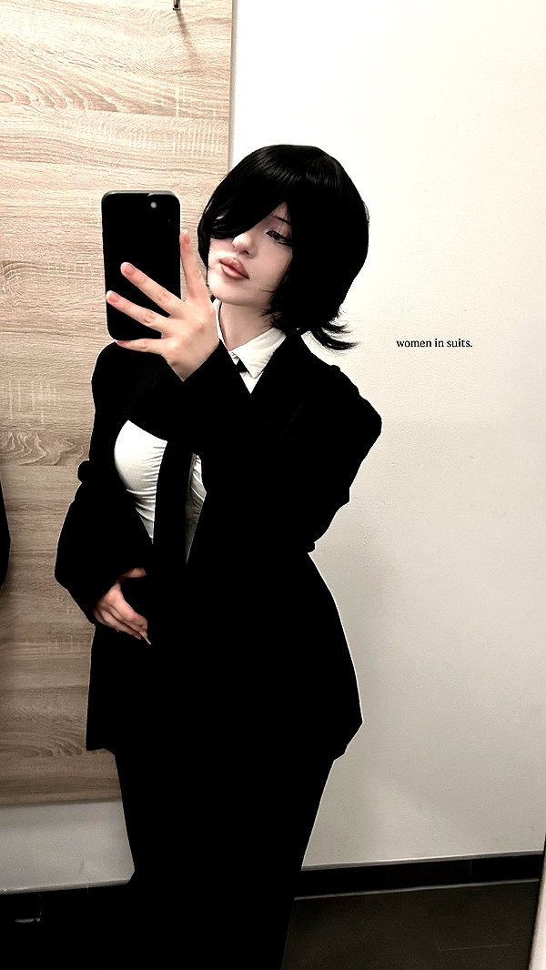 andasrose instagram image archive image