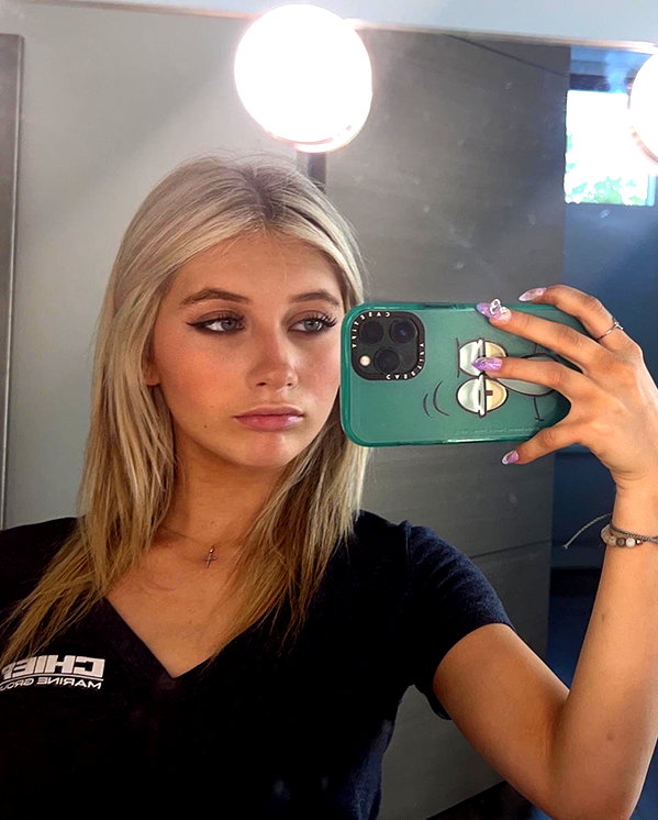 ellianawalmsley instagram image archive image