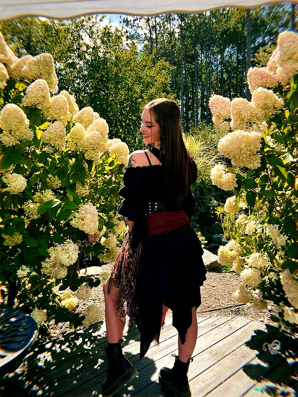 megann_eliizabeth instagram image archive image