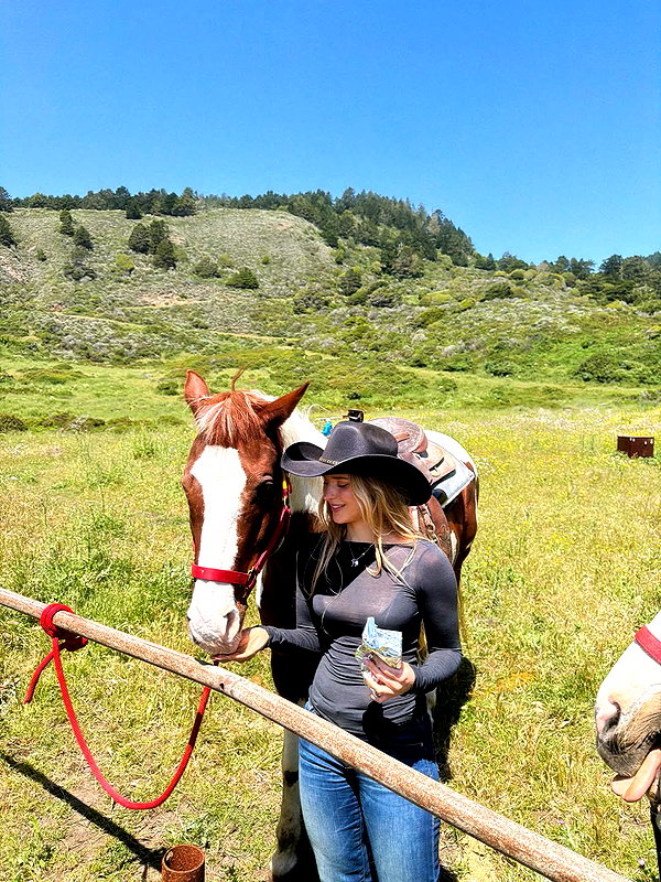 carolinezalog instagram image archive image
