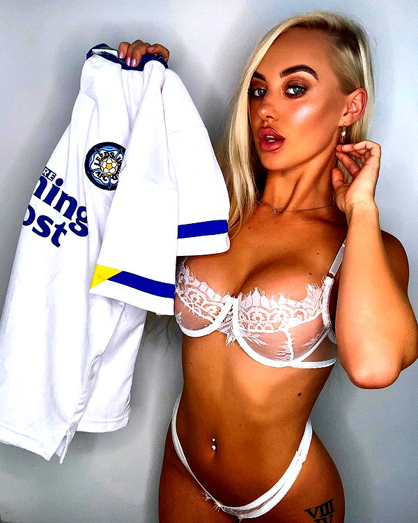 rhiannonbluee instagram image archive image