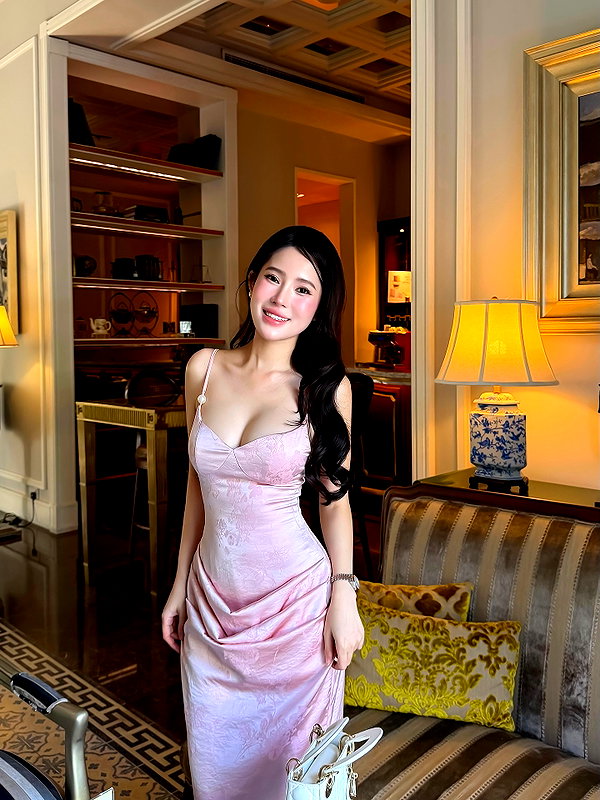 lyhythuedoxinh instagram image archive image