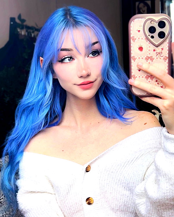 danielle.mercedie instagram image archive image