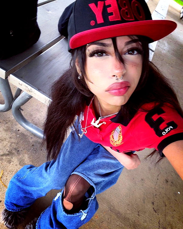 twodollie instagram image archive image