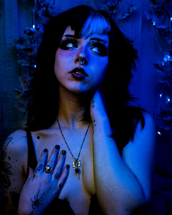 yeahimcaroline instagram image archive image