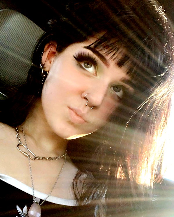 yeahimcaroline instagram image archive image