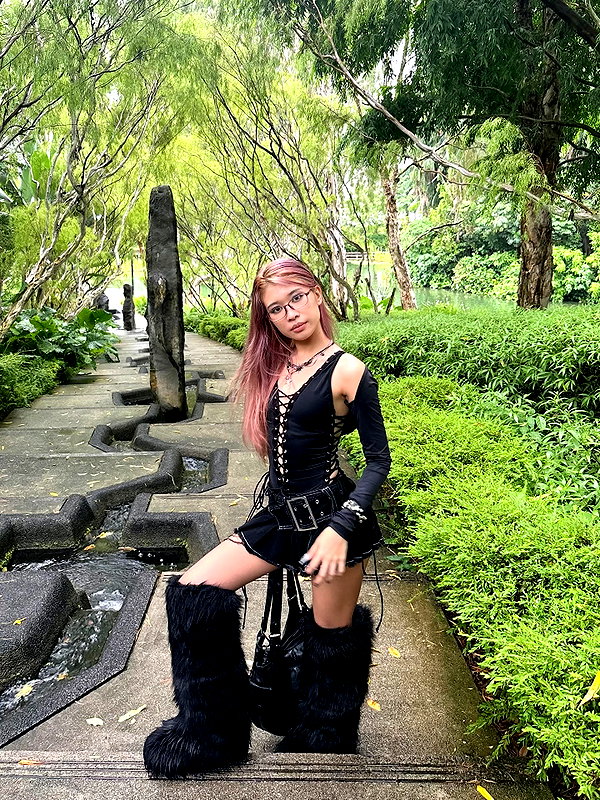 _nei.ko instagram image archive image