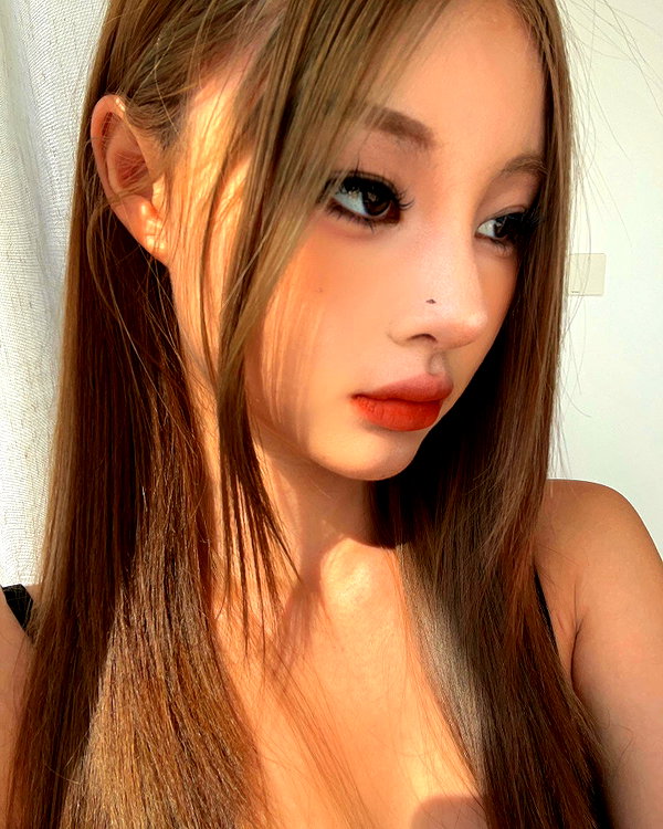 ll.lu1s instagram image archive image