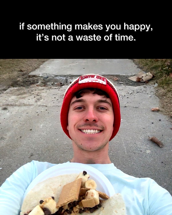 Archived image from @wenevergetyounger on Instagram