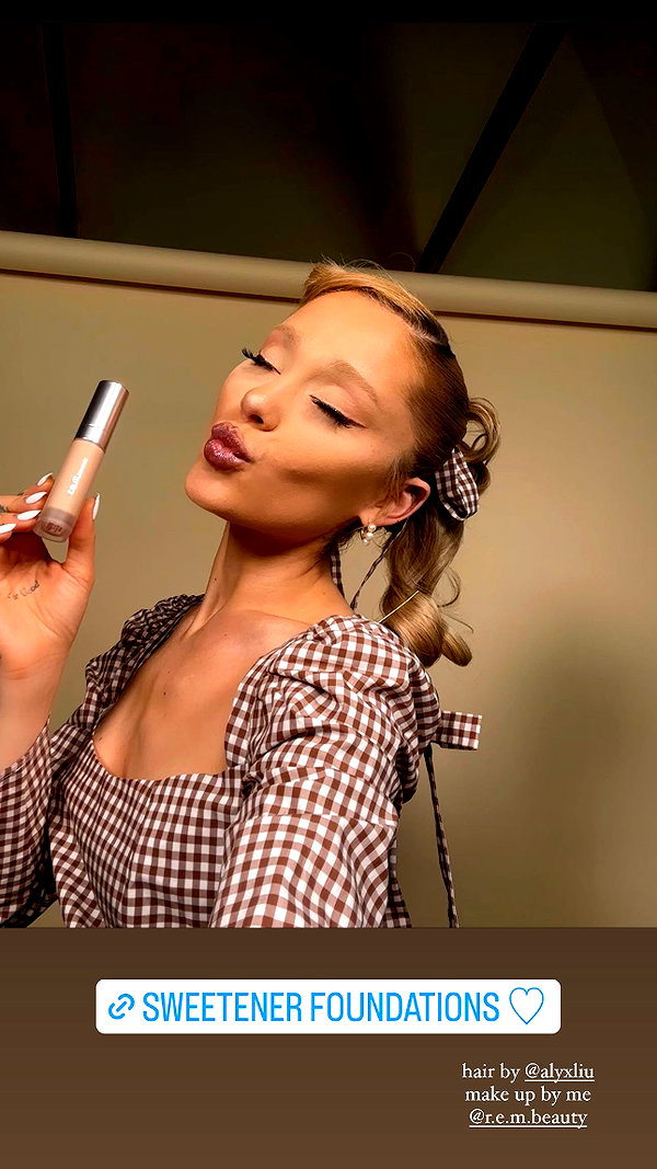 arianagrande instagram image archive image