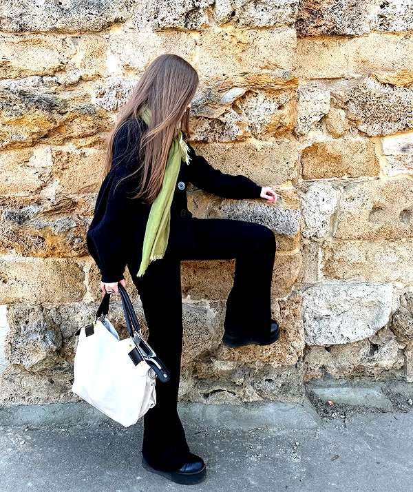 llinolinaa instagram image archive image