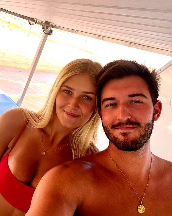 allie_dunn instagram image archive image