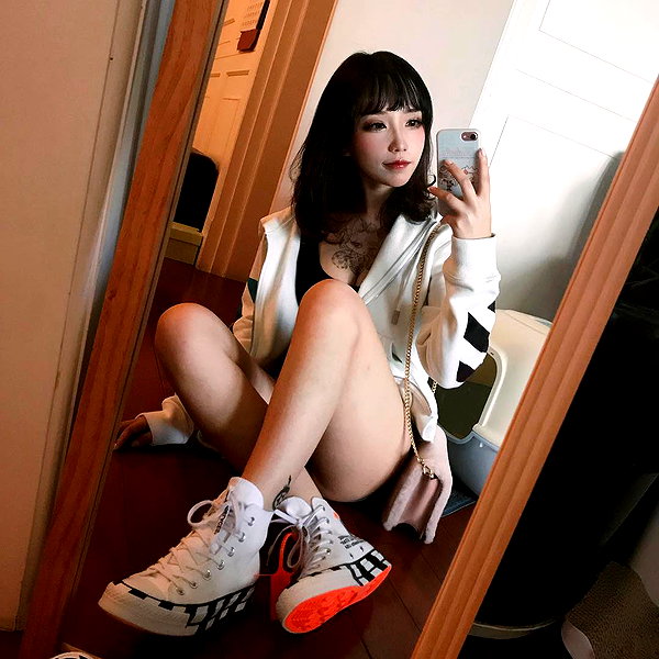 rakukoo instagram image archive image