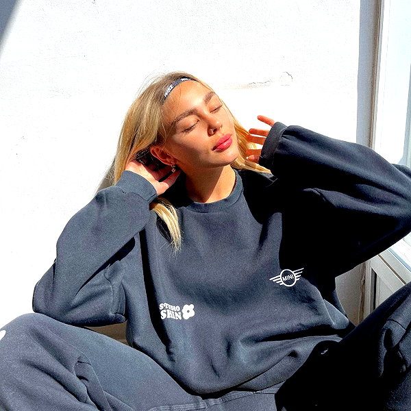 maya.keyy instagram image archive image