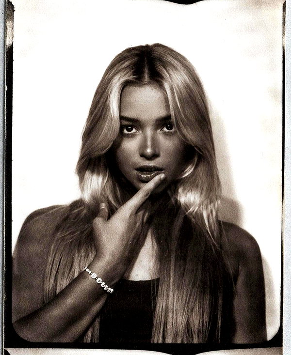 livvydunne instagram image archive image