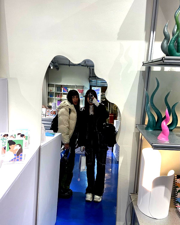 is2tian instagram image archive image