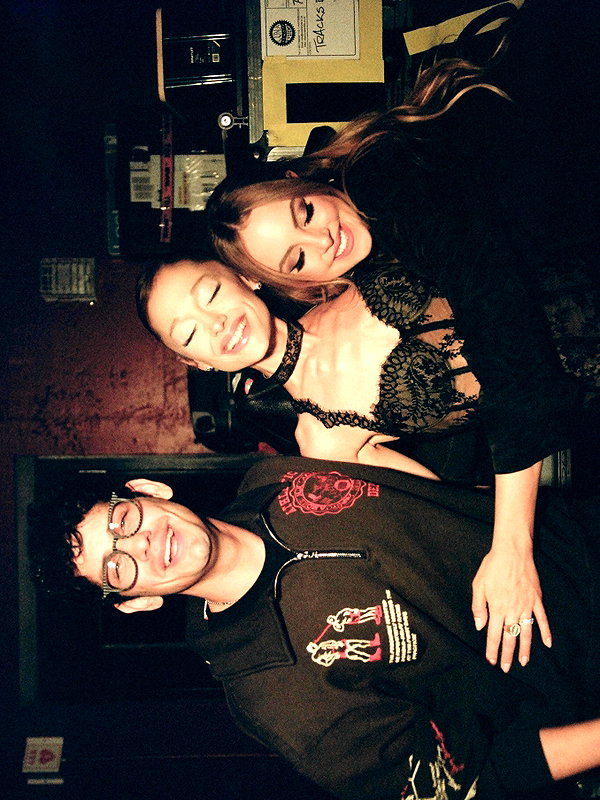 arianagrande instagram image archive image
