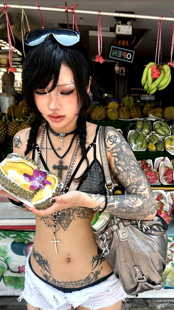 biohazard.g1rl archive image