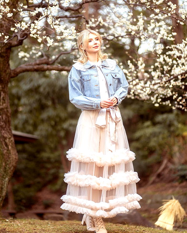 peachmilky_ instagram image archive image