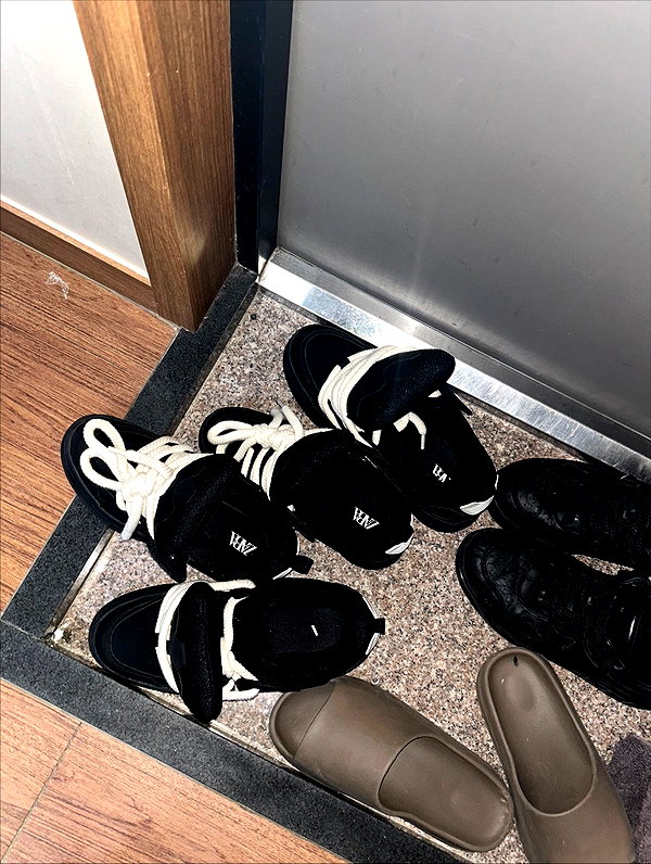 srillun instagram image archive image