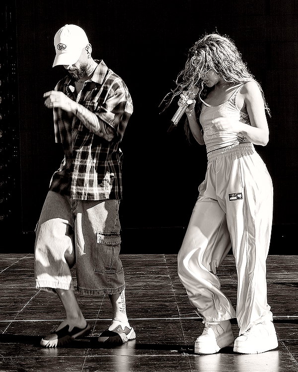 shakira instagram image archive image