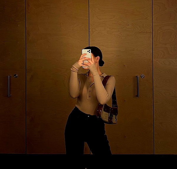 veroni22ka instagram image archive image