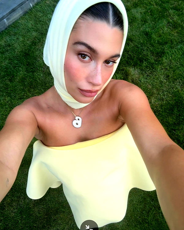 haileybieber instagram image archive image