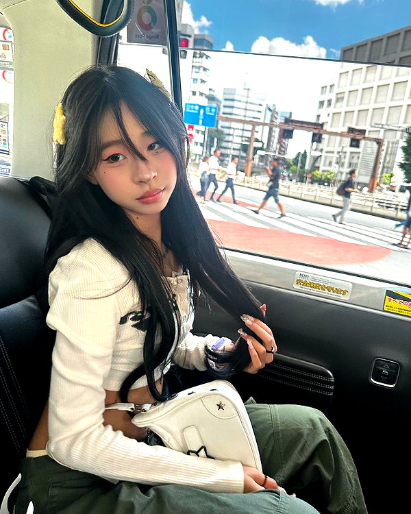 princessamelia_official instagram image archive image