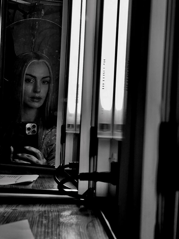 annehathaway instagram image archive image