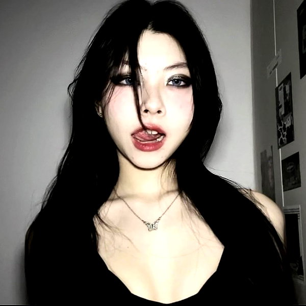 the.q.felicia instagram image archive image