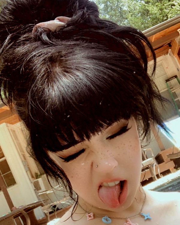 yeahimcaroline instagram image archive image