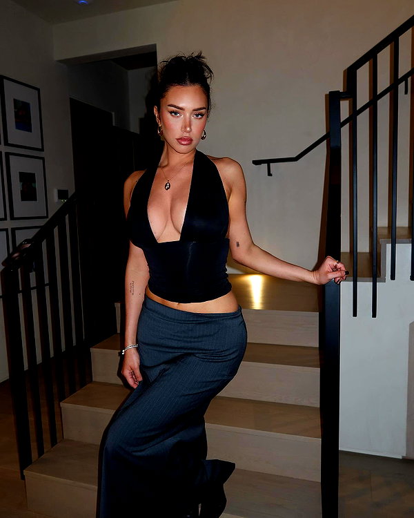 staskaranikolaou instagram image archive image