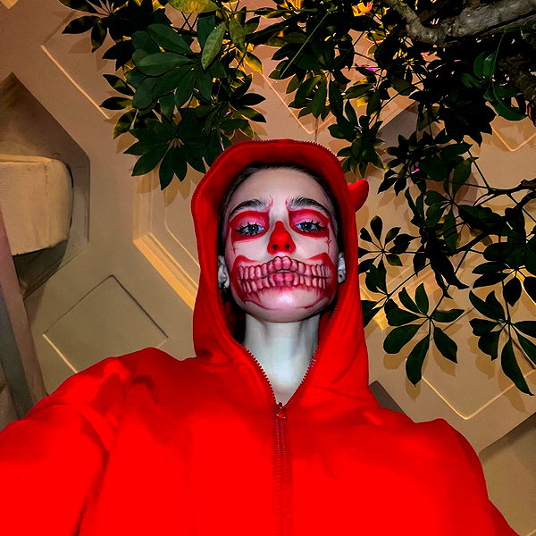eva.mosevichhh instagram image archive image