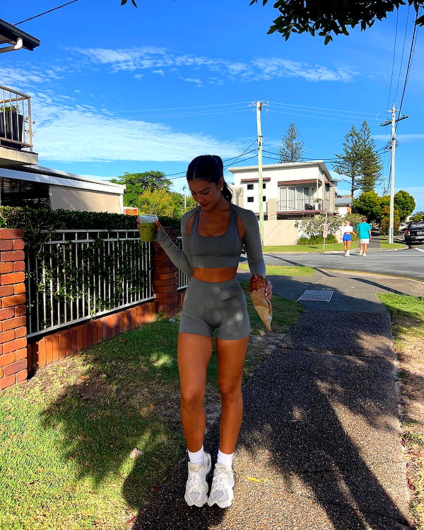 dekota_thompson instagram image archive image