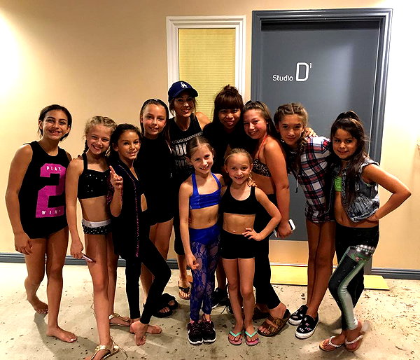 ellianawalmsley instagram image archive image