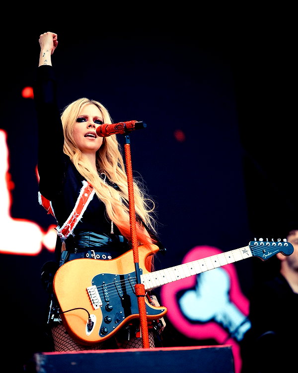 avrillavigne instagram image archive image