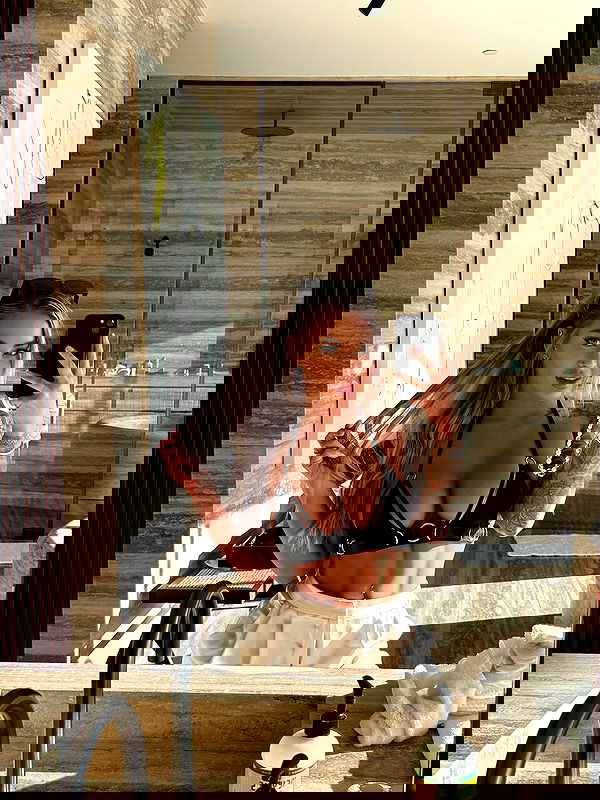 itshayleydavies itshayleydavies archive image