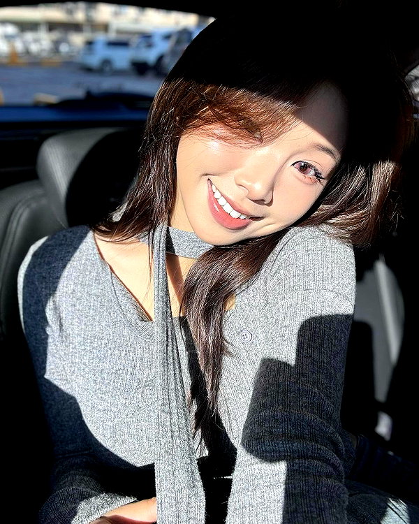 e.shao_417 instagram image archive image